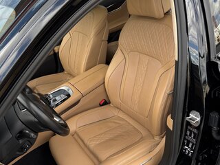 2016 BMW 7 серии 750i xDrive VI (G11/G12), чёрный, 4000000 рублей, вид 5