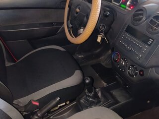 2008 Chevrolet Aveo I Рестайлинг, красный, 380000 рублей, вид 5