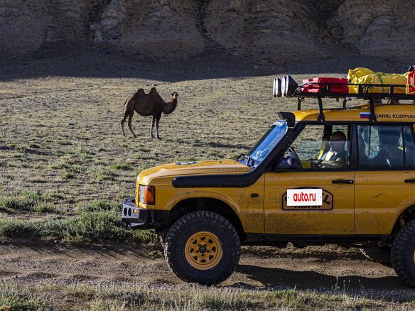 1999 Land Rover Discovery II, жёлтый - вид 2