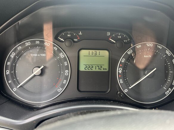 2005 Skoda Octavia II (A5), серебристый, 380000 рублей - вид 5
