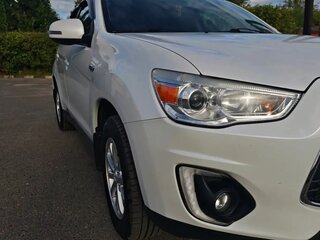 2014 Mitsubishi ASX I Рестайлинг, белый, 1400000 рублей, вид 4