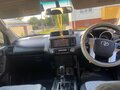 2015 Toyota Land Cruiser Prado 6-speed 150 Series Рестайлинг 1, серый, 4180000 рублей - вид 9