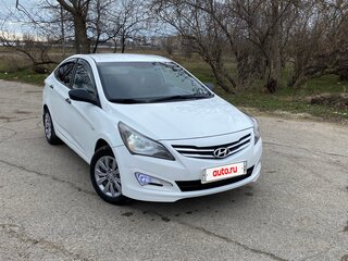 2015 Hyundai Solaris I Рестайлинг, белый, 580000 рублей, вид 4