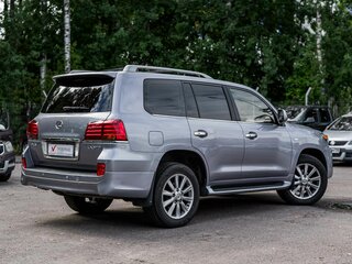 2011 Lexus LX 570 III, серебристый, 2680000 рублей, вид 2