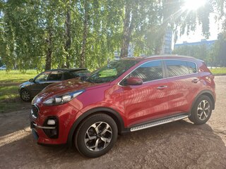 2019 Kia Sportage IV Рестайлинг, красный, 2400000 рублей, вид 4