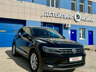 2017 Volkswagen Tiguan II, чёрный, 3560000 рублей, вид 3