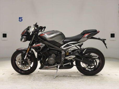 2020 Triumph Street Triple, серый, 900000 рублей, вид 3