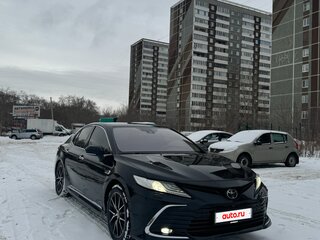 2019 Toyota Camry VIII (XV70), чёрный, 2990000 рублей, вид 3