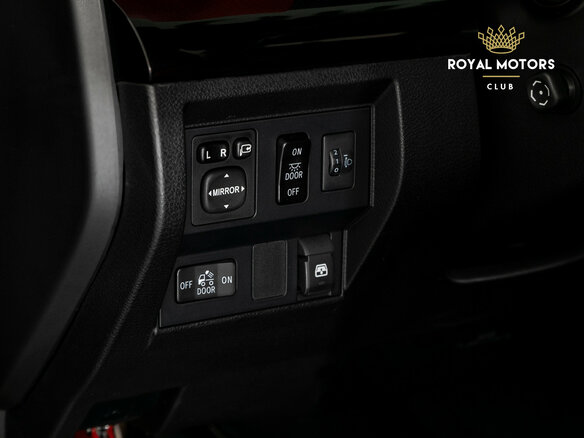 2014 Toyota Tundra CrewMax II Рестайлинг, чёрный - вид 22