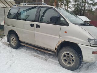 1998 Mitsubishi Space Gear I Рестайлинг, серебристый, 1100000 рублей, вид 2
