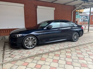 2018 BMW 5 серии 520d xDrive VII (G30/G31/G38), чёрный, 4200000 рублей, вид 2