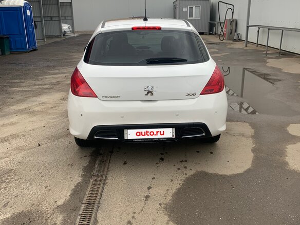 2008 Peugeot 308 I, белый, 500000 рублей - вид 3