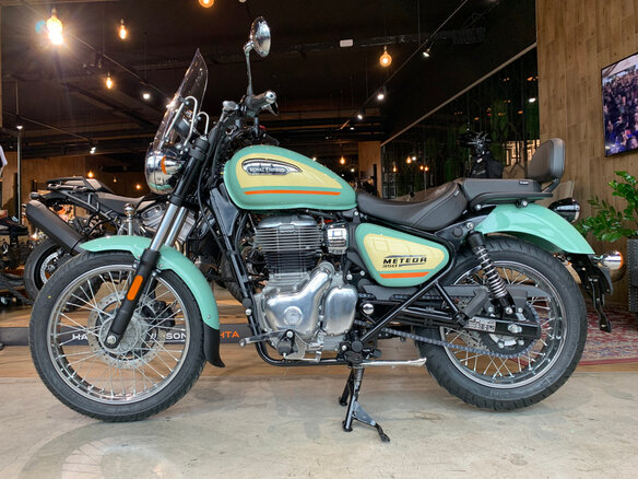 2025 Royal Enfield Meteor, зелёный, 519000 рублей - вид 14