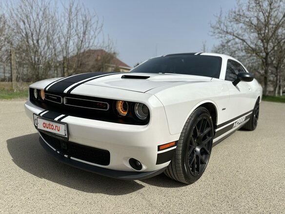 2014 Dodge Challenger R__T III Рестайлинг 2, белый, 5950000 рублей - вид 8
