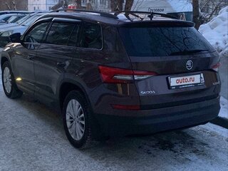 2018 Skoda Kodiaq I, коричневый, 2450000 рублей, вид 4