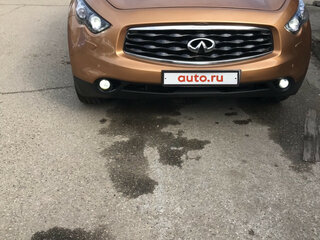 2010 Infiniti FX37 II (S51), золотистый, 2450000 рублей, вид 2
