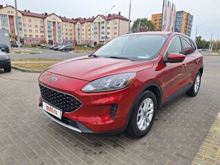 2020 Ford Escape IV, пурпурный, 1890000 рублей, вид 3