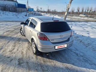 2011 Opel Astra H Рестайлинг, серебристый, 440000 рублей, вид 4