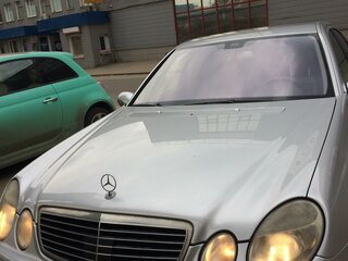 2003 Mercedes-Benz E-Класс 240 III (W211, S211), серебристый, 750000 рублей, вид 2