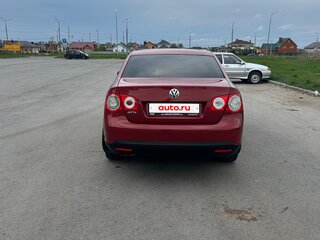 2007 Volkswagen Jetta V, красный, 650000 рублей, вид 3
