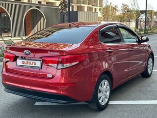 2016 Kia Rio III Рестайлинг, красный, 1650000 рублей, вид 4