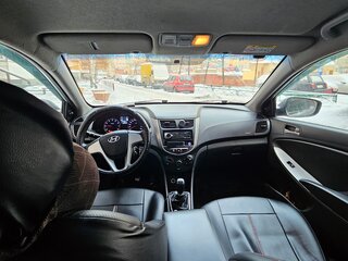 2014 Hyundai Solaris I Рестайлинг, серый, 800000 рублей, вид 5