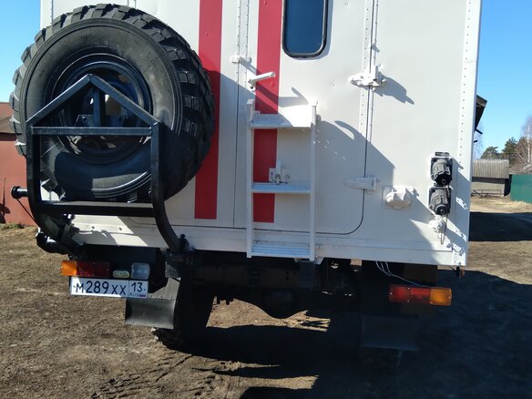 2006 ГАЗ 3308, белый, 2050000 рублей - вид 4