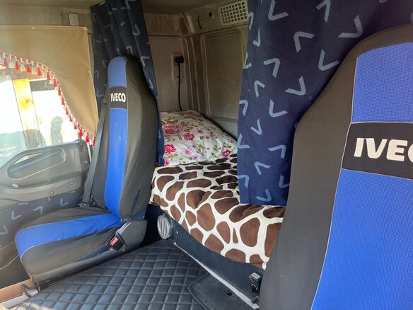 2011 Iveco Trakker, белый, 3400000 рублей - вид 14