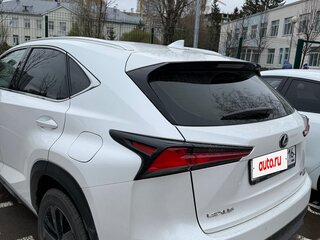 2020 Lexus NX 200 I Рестайлинг, белый, 3900000 рублей, вид 3