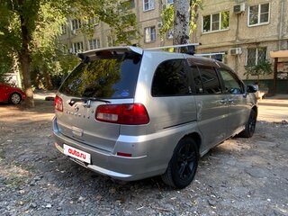2004 Nissan Liberty, серебристый, 365000 рублей, вид 4