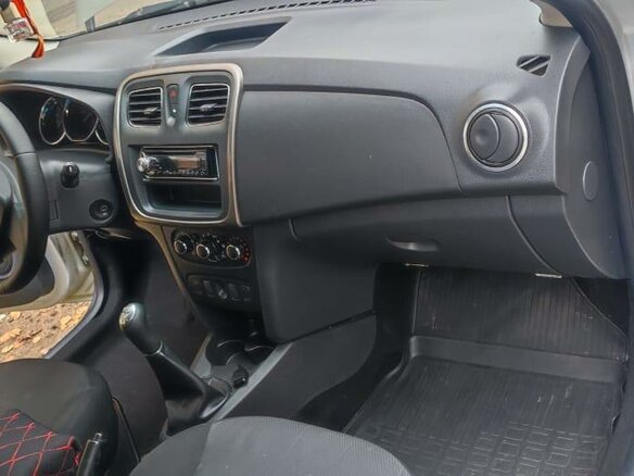 2016 Renault Logan II, серебристый, 600000 рублей - вид 8