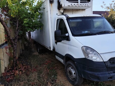 2013 Iveco Daily, белый, 2250000 рублей, вид 2