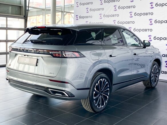 2025 Jaecoo J8, серебристый, 5069000 рублей - вид 5