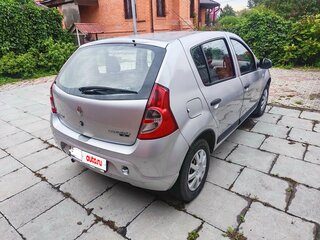 2012 Renault Sandero I, серебристый, 590000 рублей, вид 5