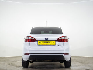 2015 Ford Fiesta Mk6 Рестайлинг, белый, 799000 рублей, вид 5
