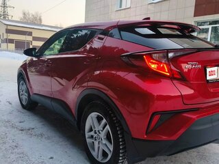 2020 Toyota C-HR I Рестайлинг, красный, 2650000 рублей, вид 4