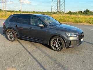 2020 Audi Q7 50 TDI II (4M) Рестайлинг, серый, 6000000 рублей, вид 2