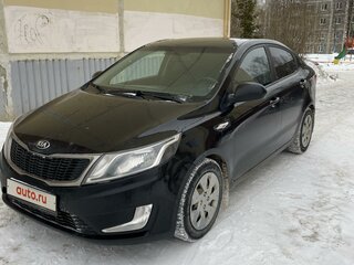 2013 Kia Rio 5-speed III, чёрный, 950000 рублей, вид 1
