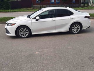 2021 Toyota Camry VIII (XV70), белый, 2700000 рублей, вид 5