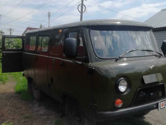 2005 УАЗ 3962, зелёный, 450000 рублей
