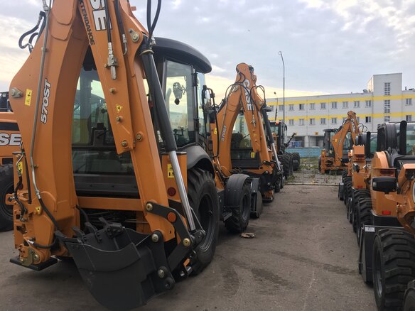 2020 Case CE Экскаваторы-погрузчики, коричневый - вид 5