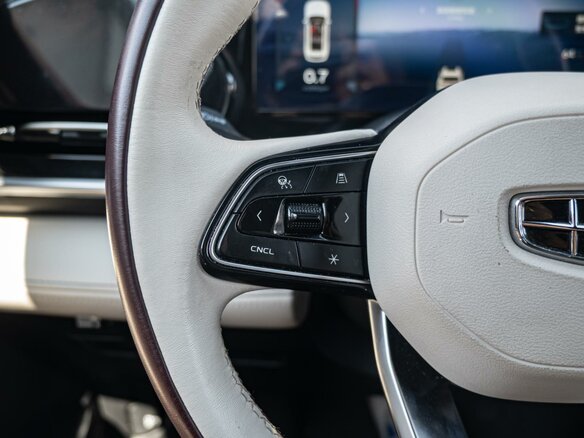 2022 Geely Monjaro (Xingyue L) I, серый - вид 18