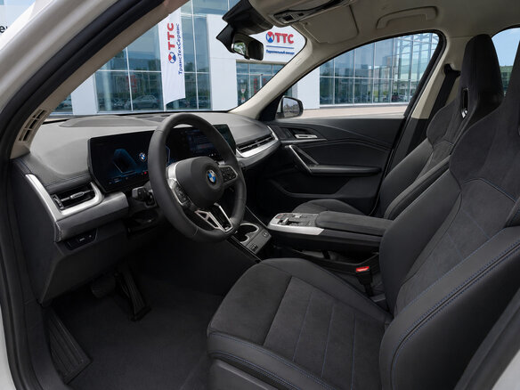 2026 BMW X1 Long 25Li xDrive III (U11/U12), белый, 6100000 рублей - вид 9