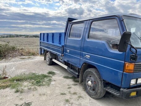 1990 Mazda Titan, синий, 990000 рублей, вид 1