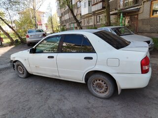2001 Mazda Familia VIII (BJ), белый, 220000 рублей, вид 5