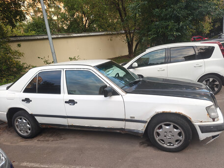 1989 Mercedes-Benz W124 230, белый, 150000 рублей, вид 3