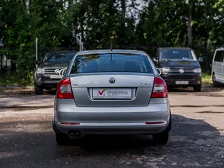 2012 Skoda Octavia II (A5) Рестайлинг, серебристый, 769000 рублей, вид 4