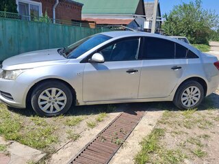 2011 Chevrolet Cruze I, серебристый, 520000 рублей, вид 4