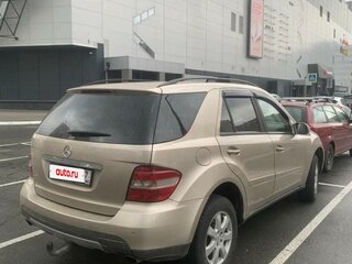 2005 Mercedes-Benz M-Класс 320 II (W164), золотистый, 1000000 рублей, вид 5