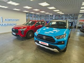 2019 Toyota RAV4 V (XA50), синий, 4000000 рублей, вид 1